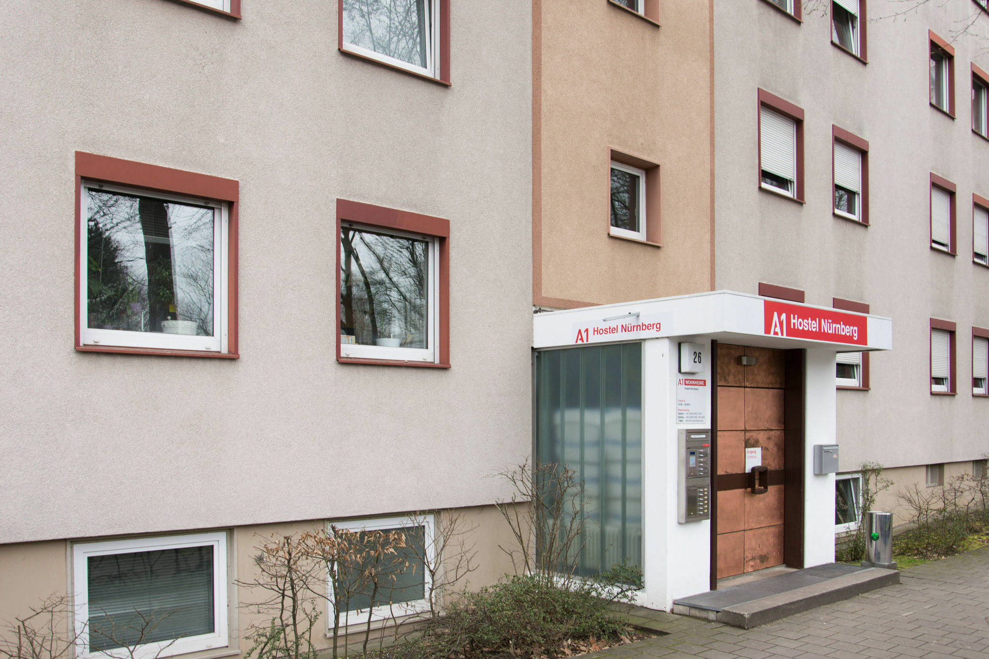 1, 2, Sleep Hostel Nuernberg Messe Exterior photo