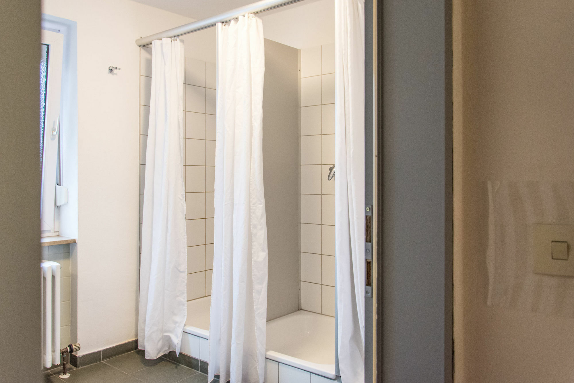 1, 2, Sleep Hostel Nuernberg Messe Exterior photo
