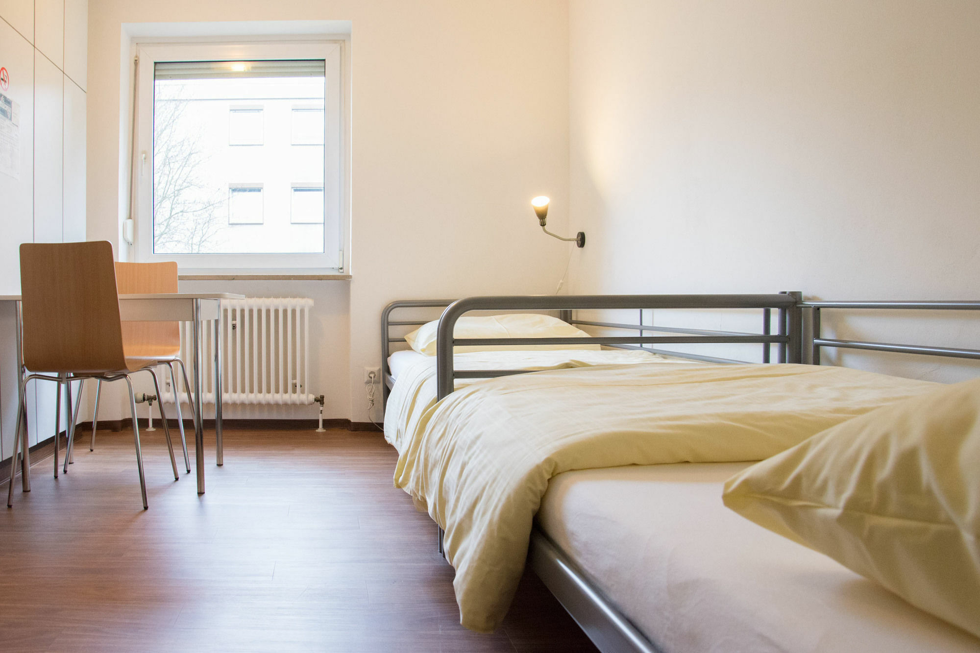 1, 2, Sleep Hostel Nuernberg Messe Exterior photo
